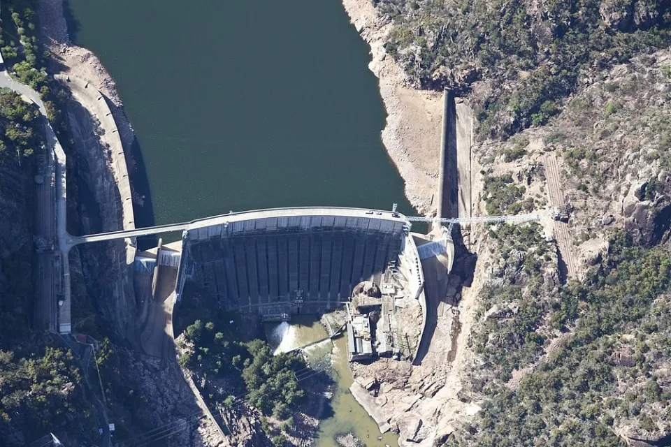 Burrinjuck power station current